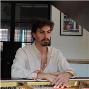 Pianiste concertiste donne cours de piano